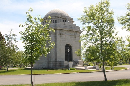 Thomas Cruse mausoleum